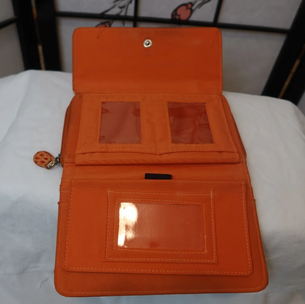 Elegant Orange Crocodile-Embossed Women's Clutch